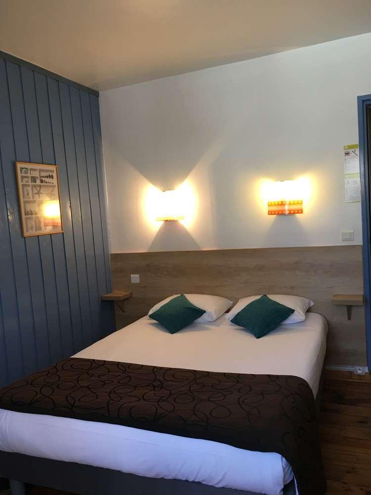 Brit Hotel Des Halles Concarneau Phòng bức ảnh