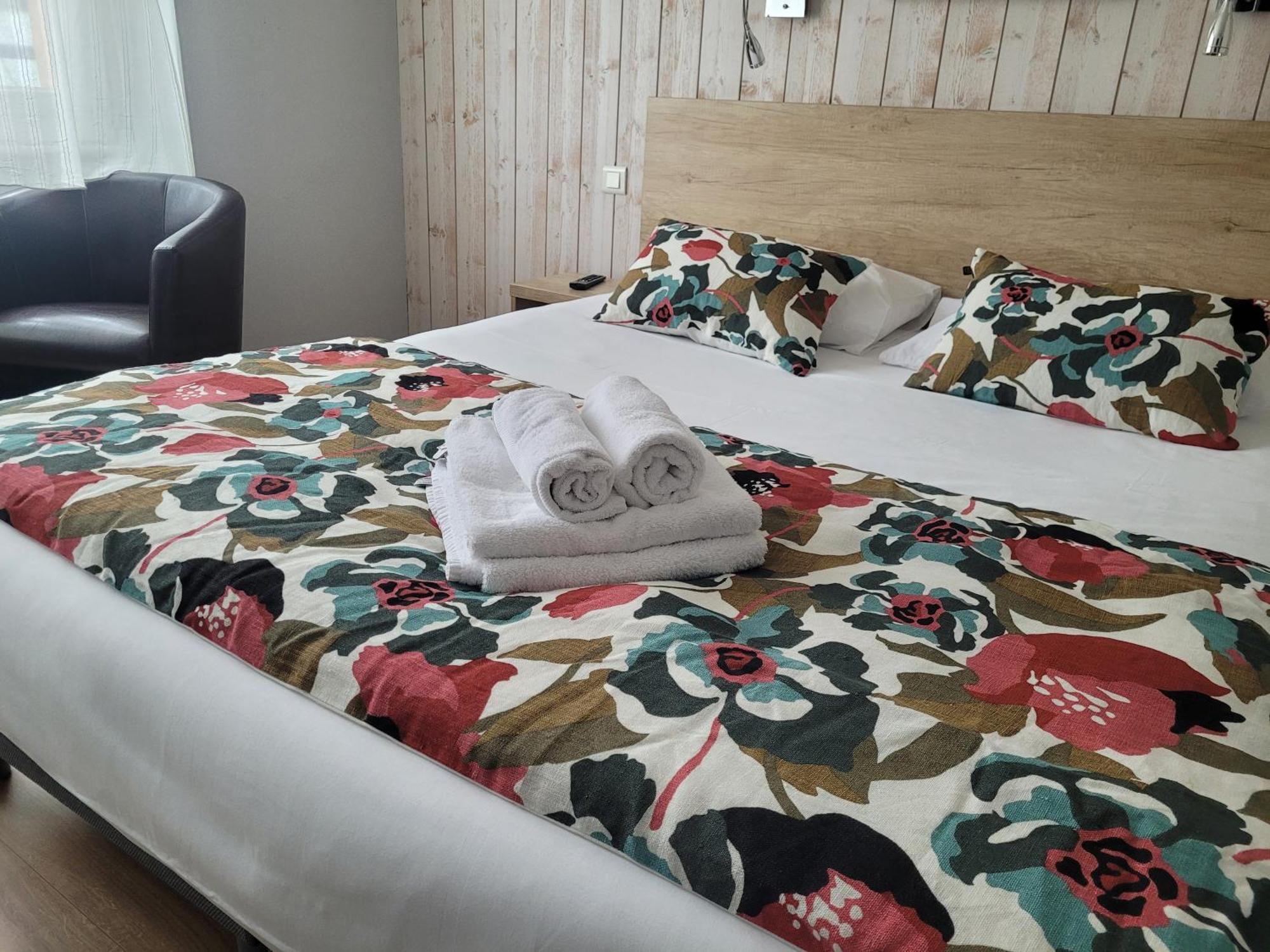 Brit Hotel Des Halles Concarneau Ngoại thất bức ảnh